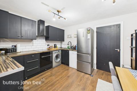 3 bedroom terraced house for sale, Derrington Avenue, Crewe