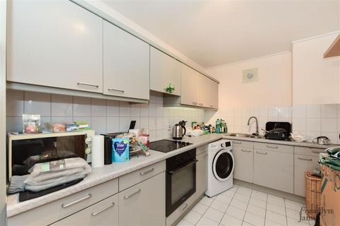 1 bedroom apartment to rent, Mercury Court, Homer Drive, E14