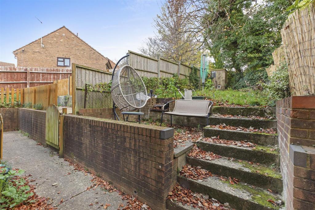 46 Lawsone Rise, HP13 5 NS-9.jpg