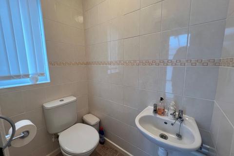 3 bedroom semi-detached house for sale, 22 Raby Close, Oldbury, B69 1US