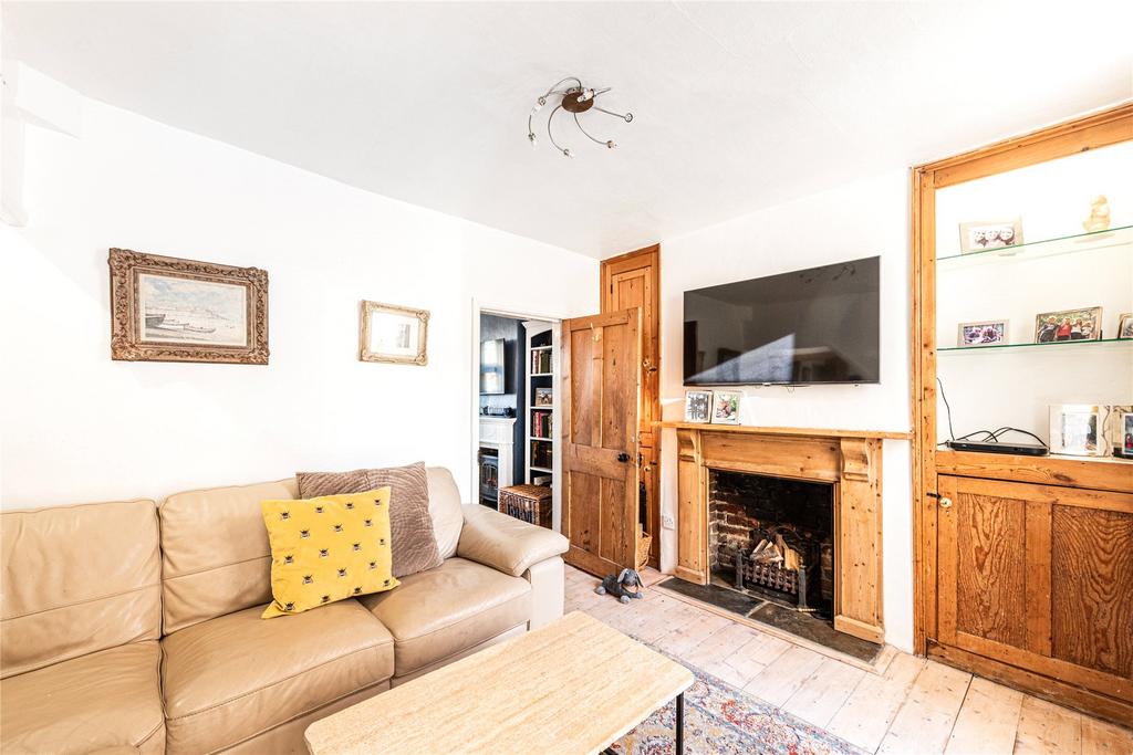 Snug/Dining Room