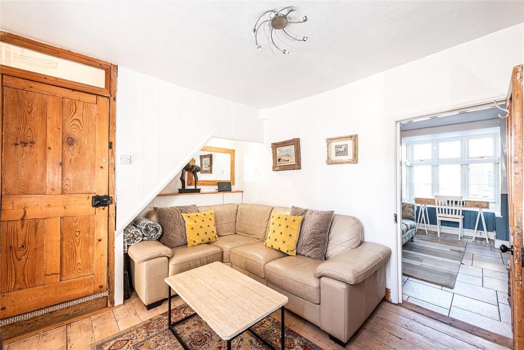 Snug/Dining Room