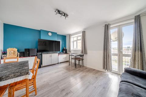 Baron Court, London Road, Mitcham, Surrey, CR4