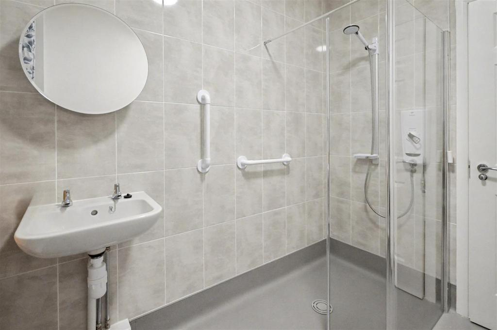 Wet Room.jpg