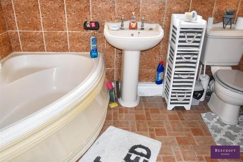 undefined, Manor Avenue, Goldthorpe, Rotherham