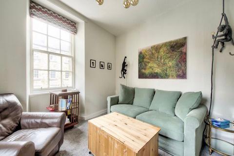 undefined, 246T West Crosscauseway, Edinburgh, EH8 9JW