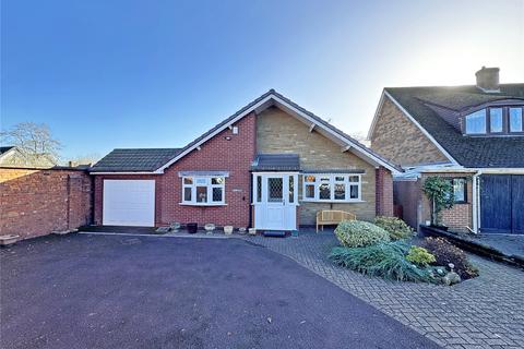 2 bedroom bungalow for sale, Ferndell Close, Cannock, Staffordshire, WS11