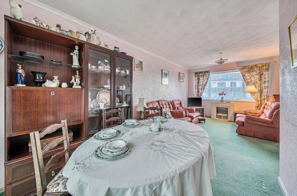 1381728-15-691c79...