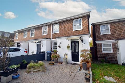 Spinney Close, New Malden, KT3