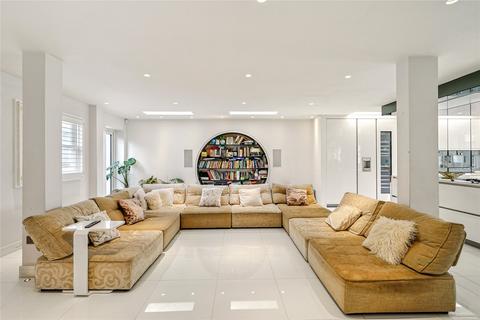 5 bedroom end of terrace house for sale, Claridge Court, Munster Road, Fulham, London, SW6