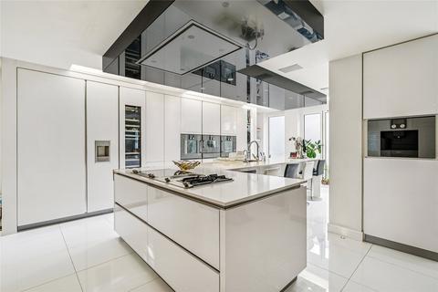 5 bedroom end of terrace house for sale, Claridge Court, Munster Road, Fulham, London, SW6