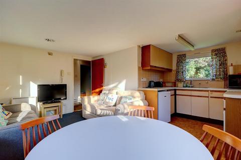 2 bedroom chalet for sale, Sandhills, Instow, Bideford