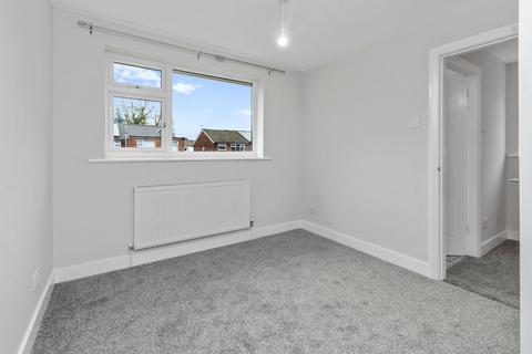 3 bedroom semi-detached house for sale, Chapel Cross Road, Fearnhead, WA2