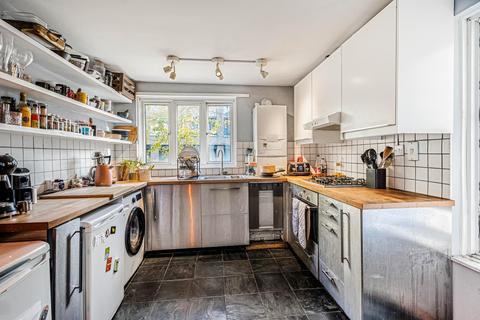 2 bedroom apartment to rent, Boleyn Road, London, N16