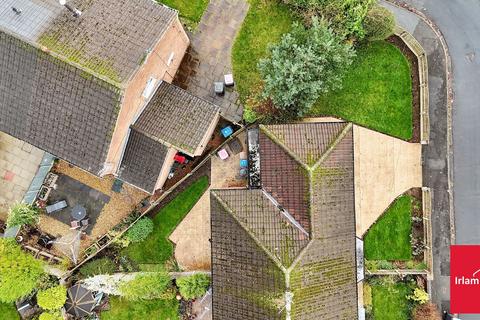 4 bedroom semi-detached house for sale, Highbury Avenue, Irlam, M44