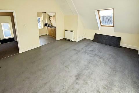 2 bedroom flat to rent, London Road, Portsmouth, PO2