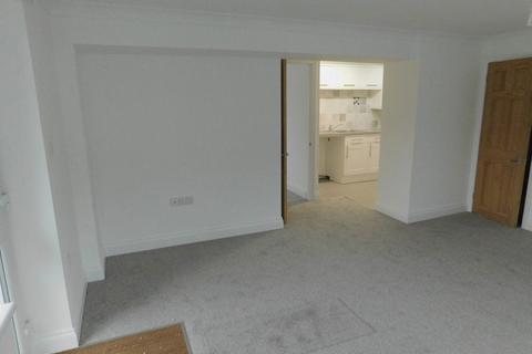 1 bedroom flat to rent, Justcroft House, Staplehurst, Kent