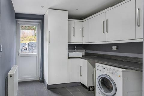 undefined, Mead Way, Coulsdon, CR5 1PQ