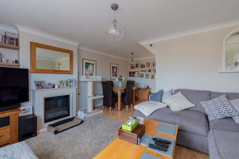 2 bedroom maisonette for sale, Hadley Court, Coleridge Crescent, Colnbrook SL3