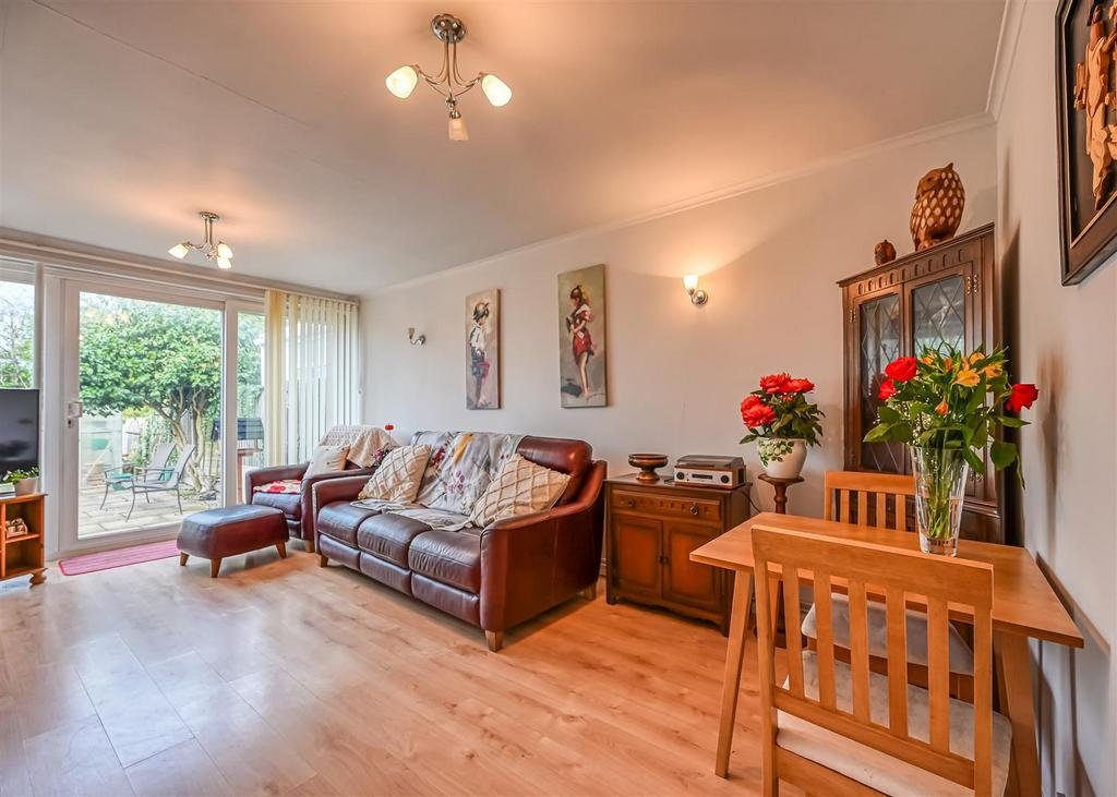 12a Blakeley Heath Drive-2.jpg