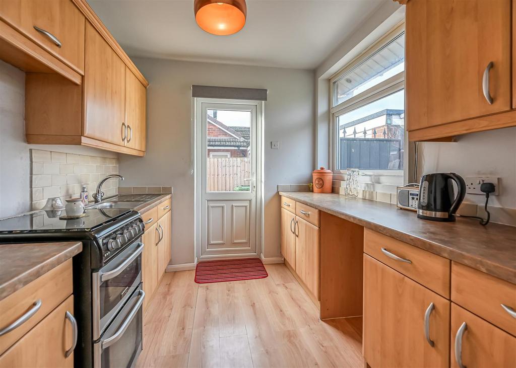 12a Blakeley Heath Drive-3.jpg