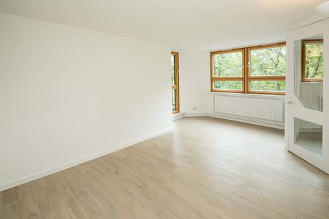 3 bedroom apartment for sale, Upper Whistler Walk, Blantyre Street, London, SW10