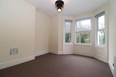 1 bedroom flat for sale, London Road, St Leonards-on-Sea