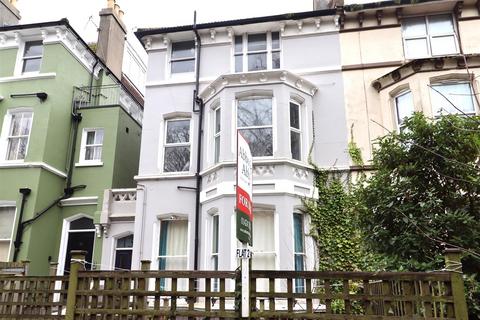 1 bedroom flat for sale, London Road, St Leonards-on-Sea