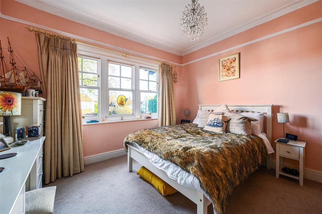 43 A SUTHERLAND AVENUE - TN93 QL (14).jpg