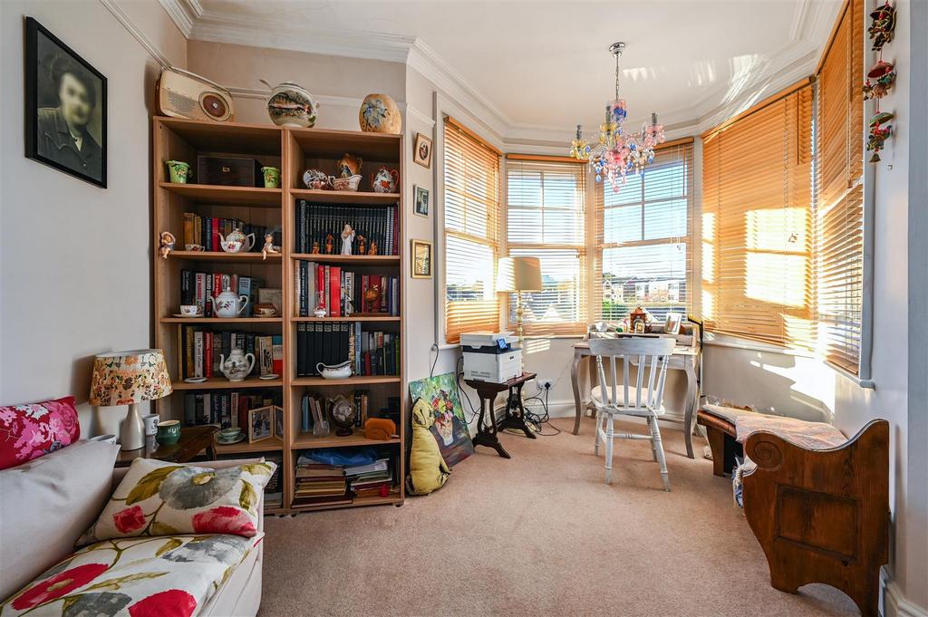 43 A SUTHERLAND AVENUE - TN93 QL (16).jpg