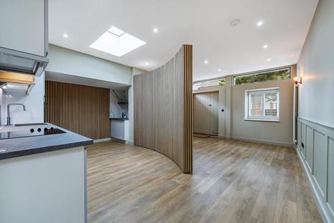 2 bedroom flat to rent, Gloucester Road Acton
