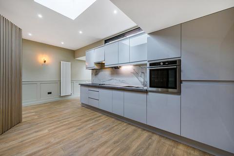 2 bedroom flat to rent, Gloucester Road Acton