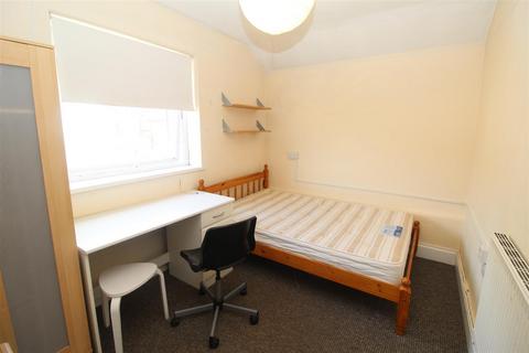 undefined, Ruthin Gardens, Cardiff CF24