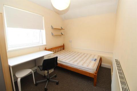 undefined, Ruthin Gardens, Cardiff CF24