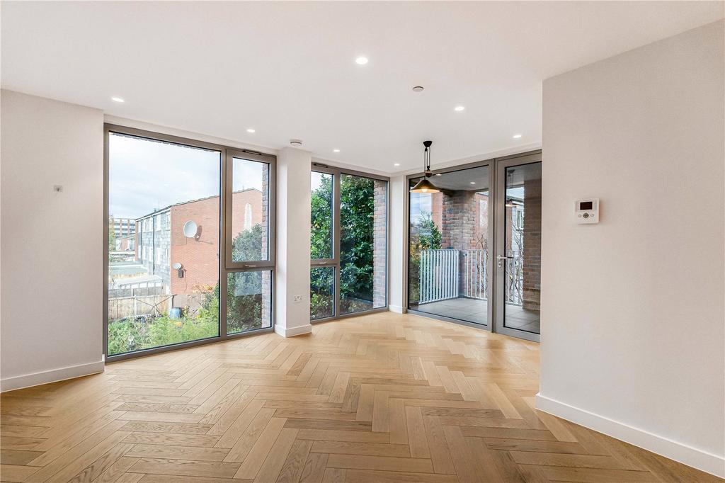 Kitchen/Reception