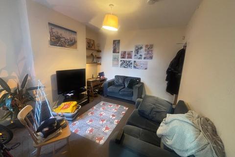 4 bedroom house to rent, Rothesay Avenue, Nottingham, NG7