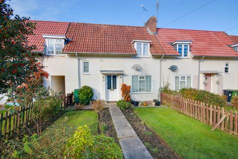 WEST END! NO FORWARD CHAIN! STUNNING REAR GARDEN