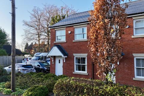 Cheadle Hulme, SK8 6JZ