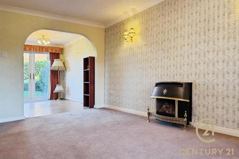 undefined, Kingsthorne Park, Hunts Cross, Liverpool, L25
