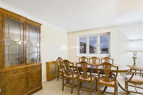 undefined, Goodwood Close, Stanmore