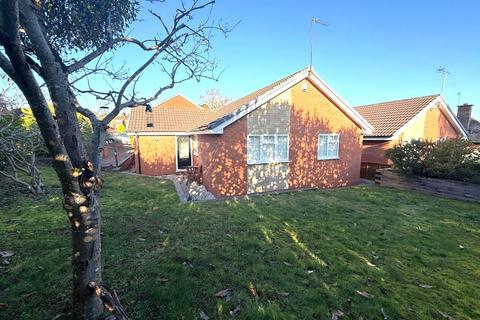 3 bedroom bungalow for sale, Naylor Close, Kidderminster, DY11