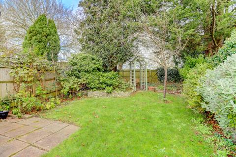 3 bedroom semi-detached house for sale, Walton Drive, Buckinghamshire HP13