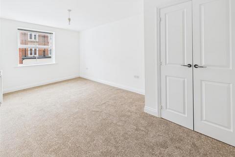 undefined, Larch Close, Nuneaton CV10