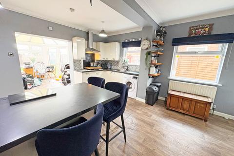 3 bedroom semi-detached house for sale, Queens Road, Skegness, Lincolnshire, PE25 2ET