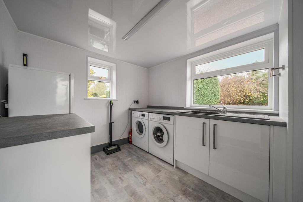 Utility Room.jpg
