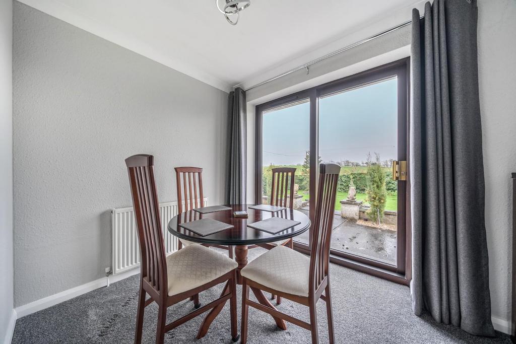Dining Room.jpg