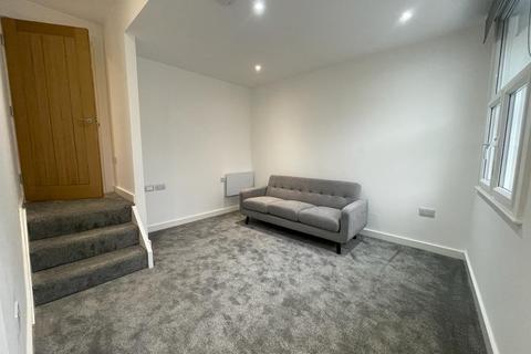 undefined, 33 Lowgate, Hull HU1