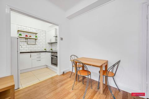 1 bedroom flat to rent, Queensway, London, W2