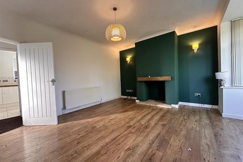 2 bedroom terraced house to rent, Langworthy Road, Salford