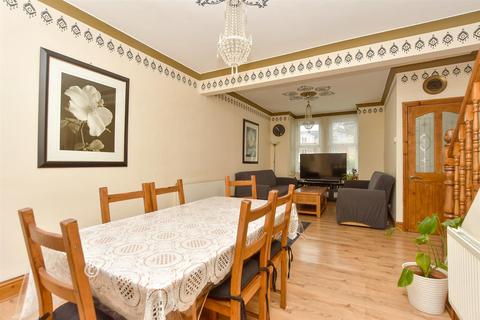 3 bedroom terraced house for sale, Windsor Road, Gillingham ME7